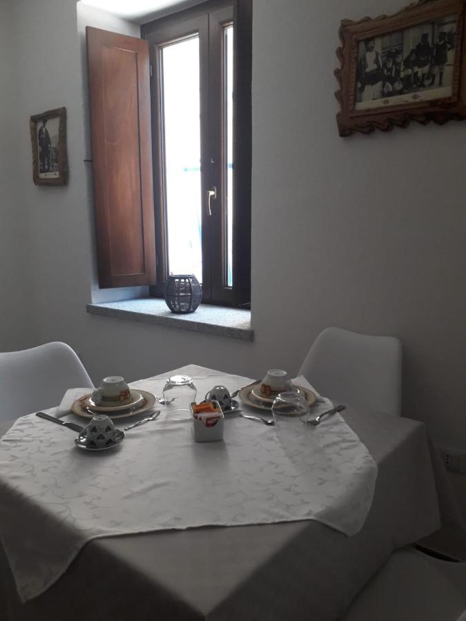 Viche Viche Bed and Breakfast Orgosolo Εξωτερικό φωτογραφία