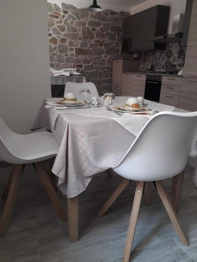 Viche Viche Bed and Breakfast Orgosolo Εξωτερικό φωτογραφία